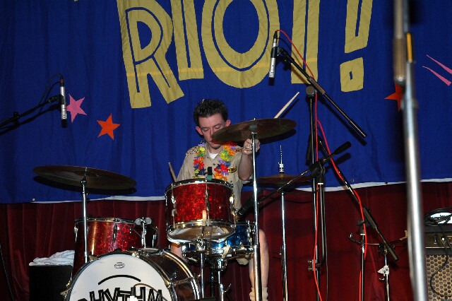 min 2005 11 27 riot 646